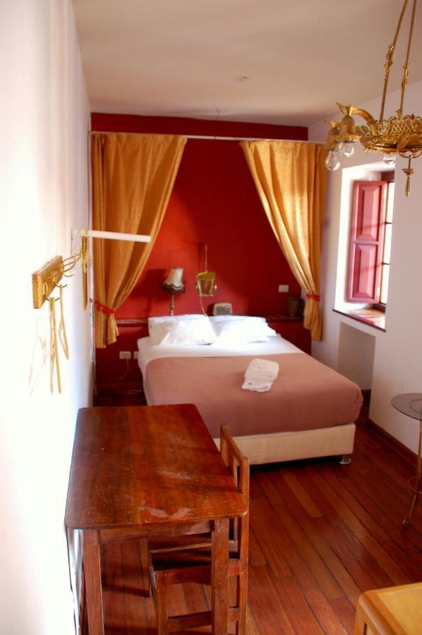 Hotel Viavia Cafe Ayacucho Zimmer foto